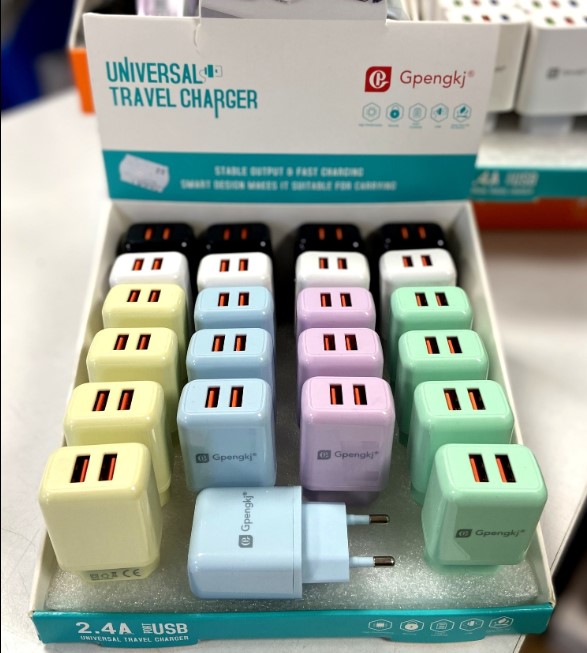 KONNEKTOR VILLA 2db USB 2,4A SZINES GPENGKJ 24/KINÁLÓ V:883 WSI 23-1182